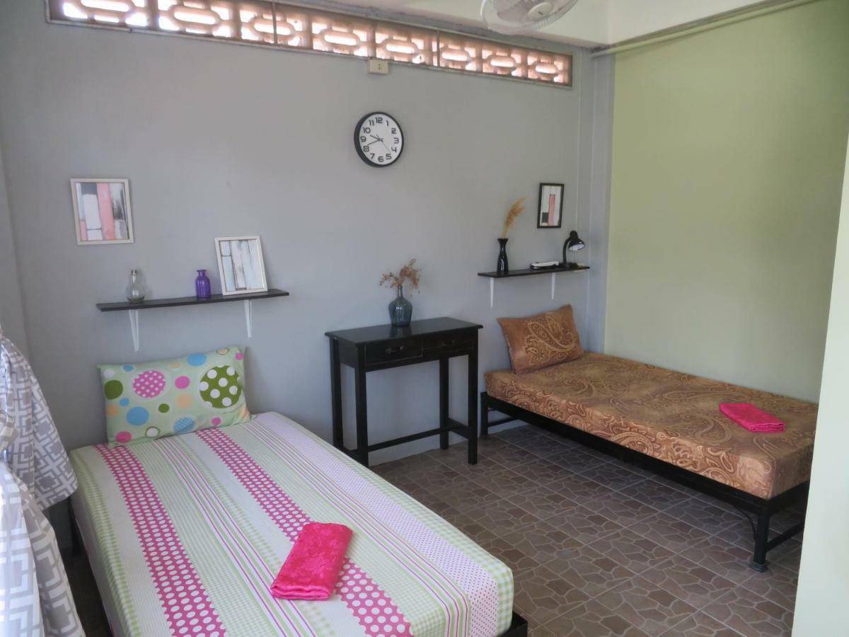 Same Same Guesthouse, Bar & Restaurant (Adults Only) 핫 린 외부 사진